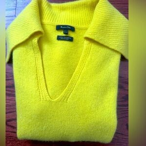Massimo Dutti Yellow Sweater - New Condition. Worn once